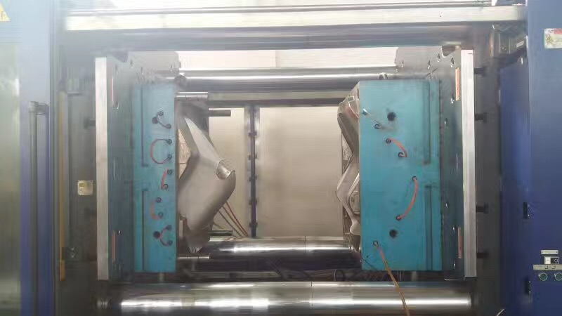 注塑機(jī)選擇磁力模板的五大理由—湖南千豪