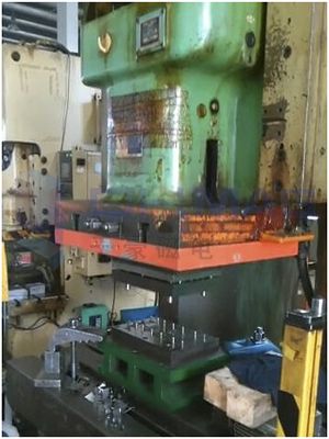 磁力模板,快速換模系統(tǒng),自動(dòng)化電永磁吸盤(pán),注塑機(jī)快速換模系統(tǒng),磁力工裝夾具